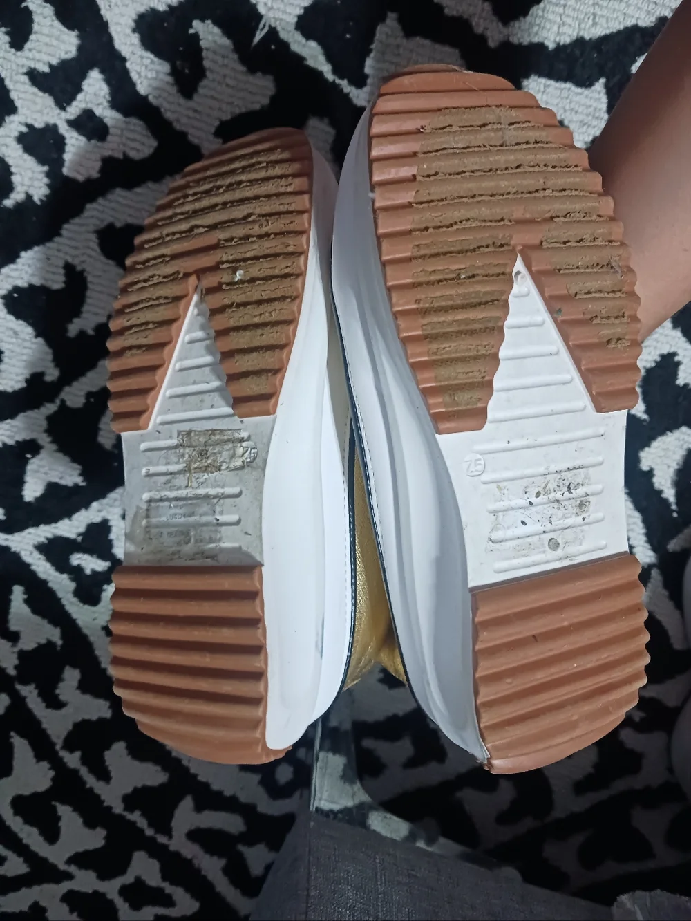 Rouge Women Gold Metallic High Top Sneakers